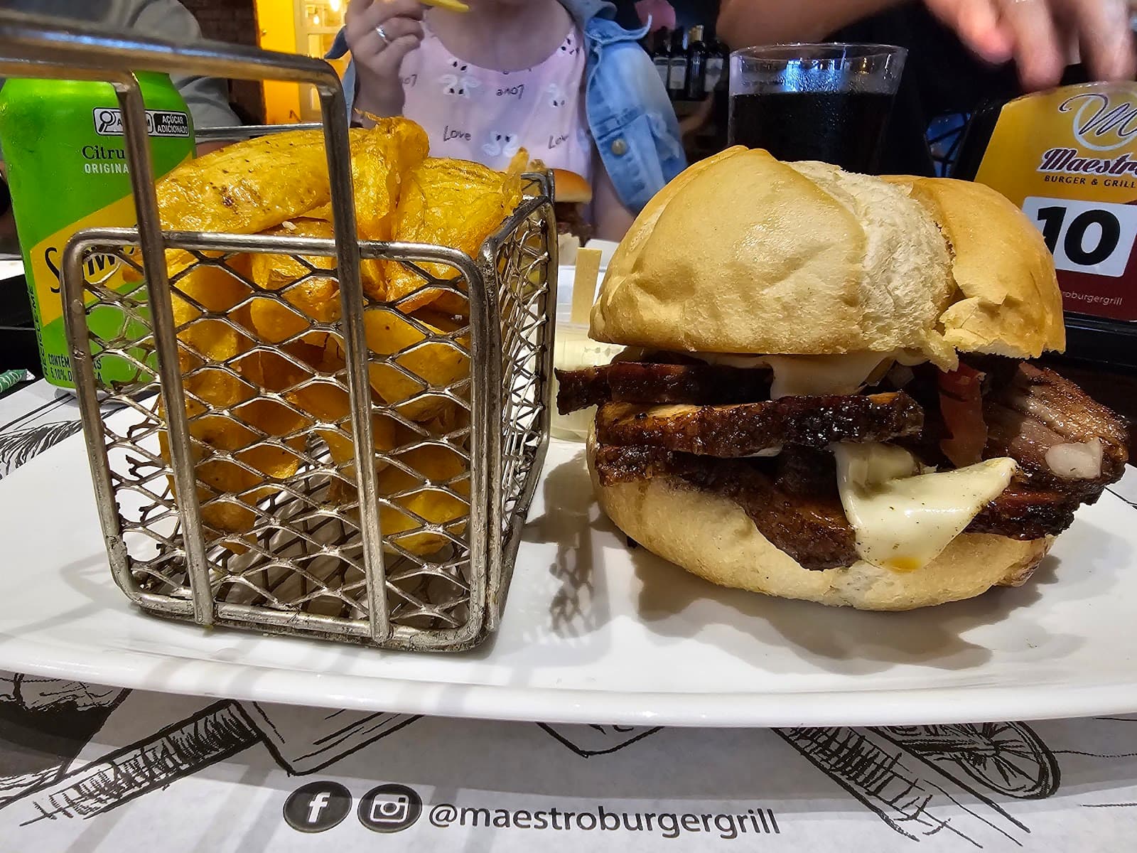 Maestro Burger & Grill - foto 7