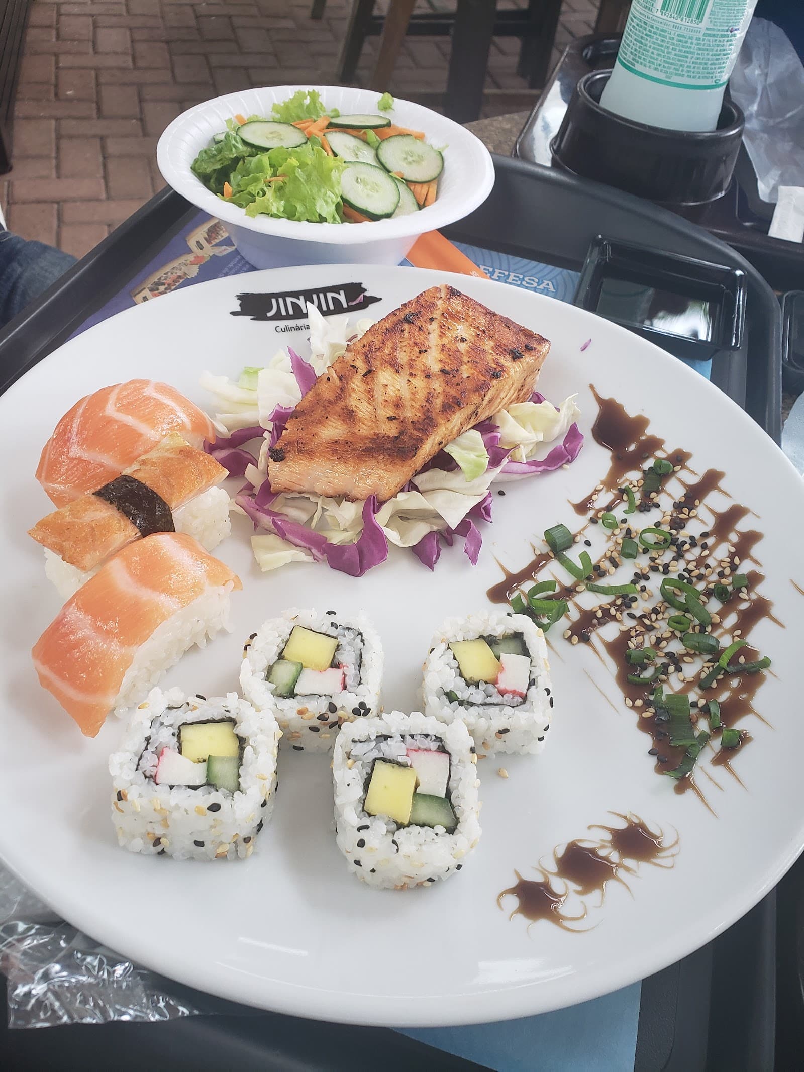 Jin Jin Wok Culinária Asiática - foto 1