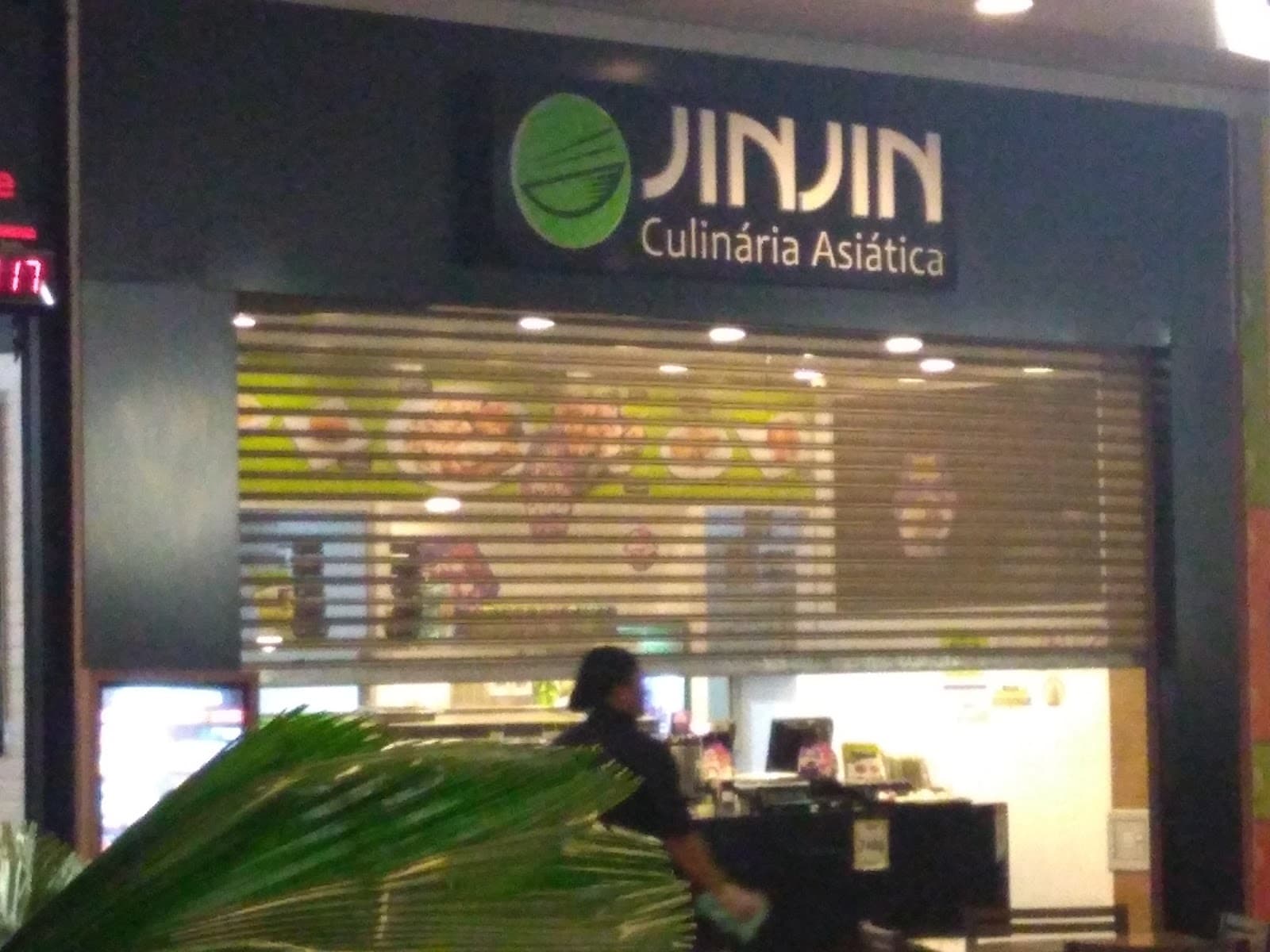 Jin Jin Wok Culinária Asiática - foto 3